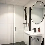 Отель Quality Grand