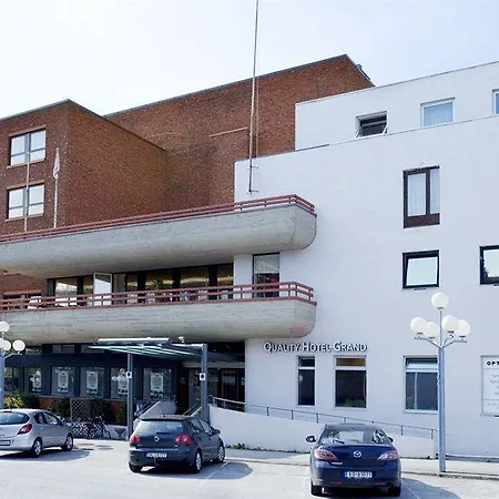 Quality Grand Hotell 4*